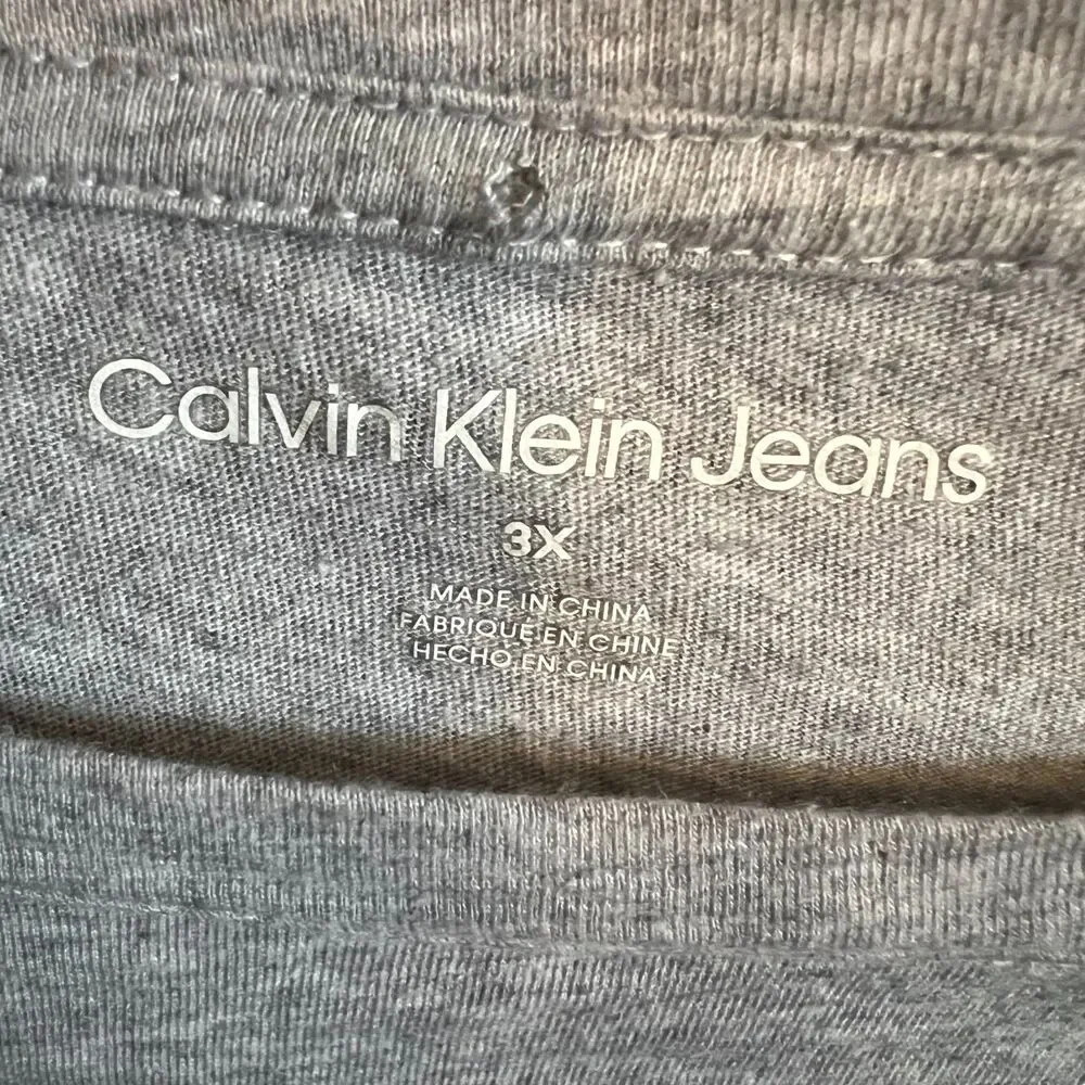 Calvin Klein Jeans Plus size gray Crop Top Tee Shirt - 3X - Picture 3 of 5